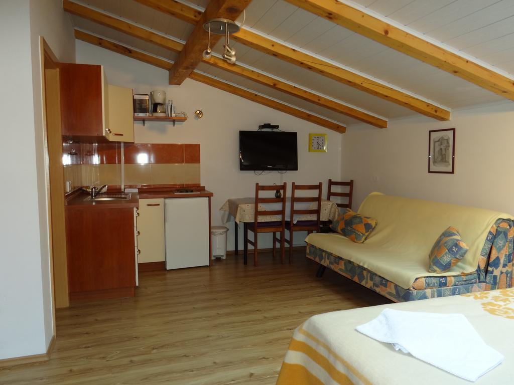 Apartments Sanja Baška Chambre photo