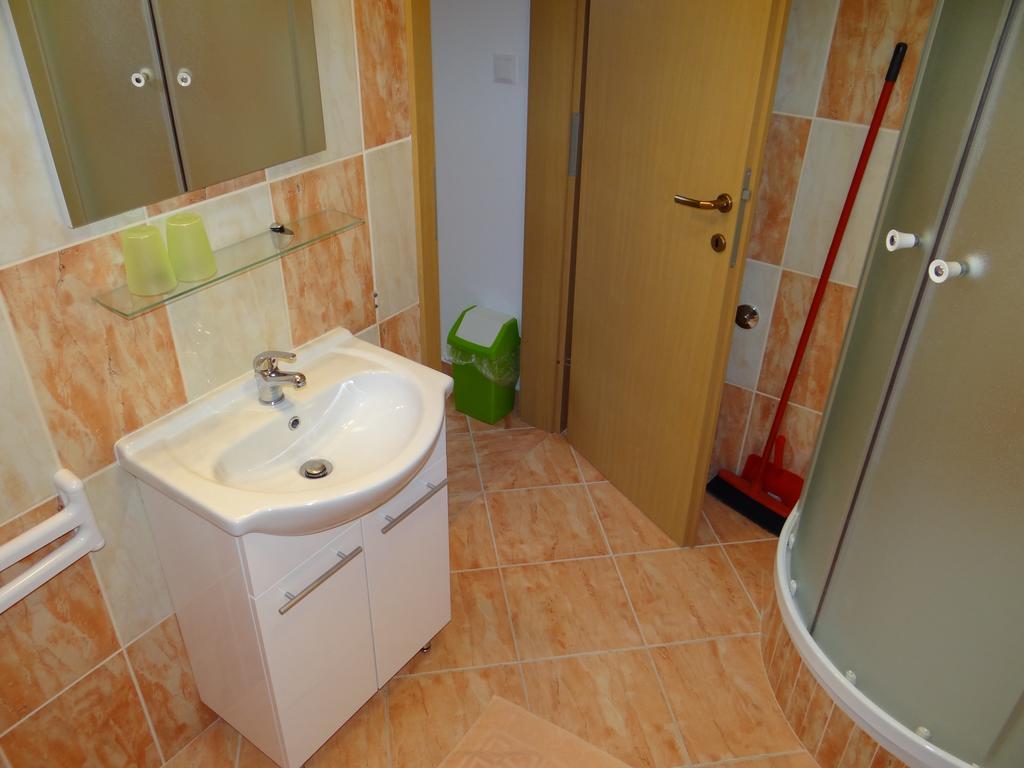 Apartments Sanja Baška Chambre photo